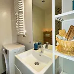 Klimatyczna Hotelowa Kawalerka Apartment