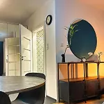 Klimatyczna Hotelowa Kawalerka Apartment *