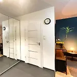 Klimatyczna Hotelowa Kawalerka