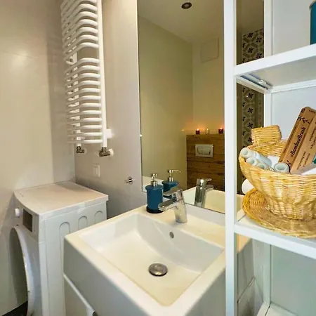 Klimatyczna Hotelowa Kawalerka Апартаменты